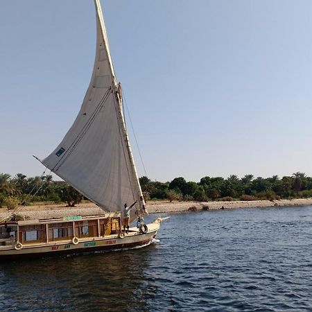 JJ Jamaica Felucca Hotel Assuan Exterior foto