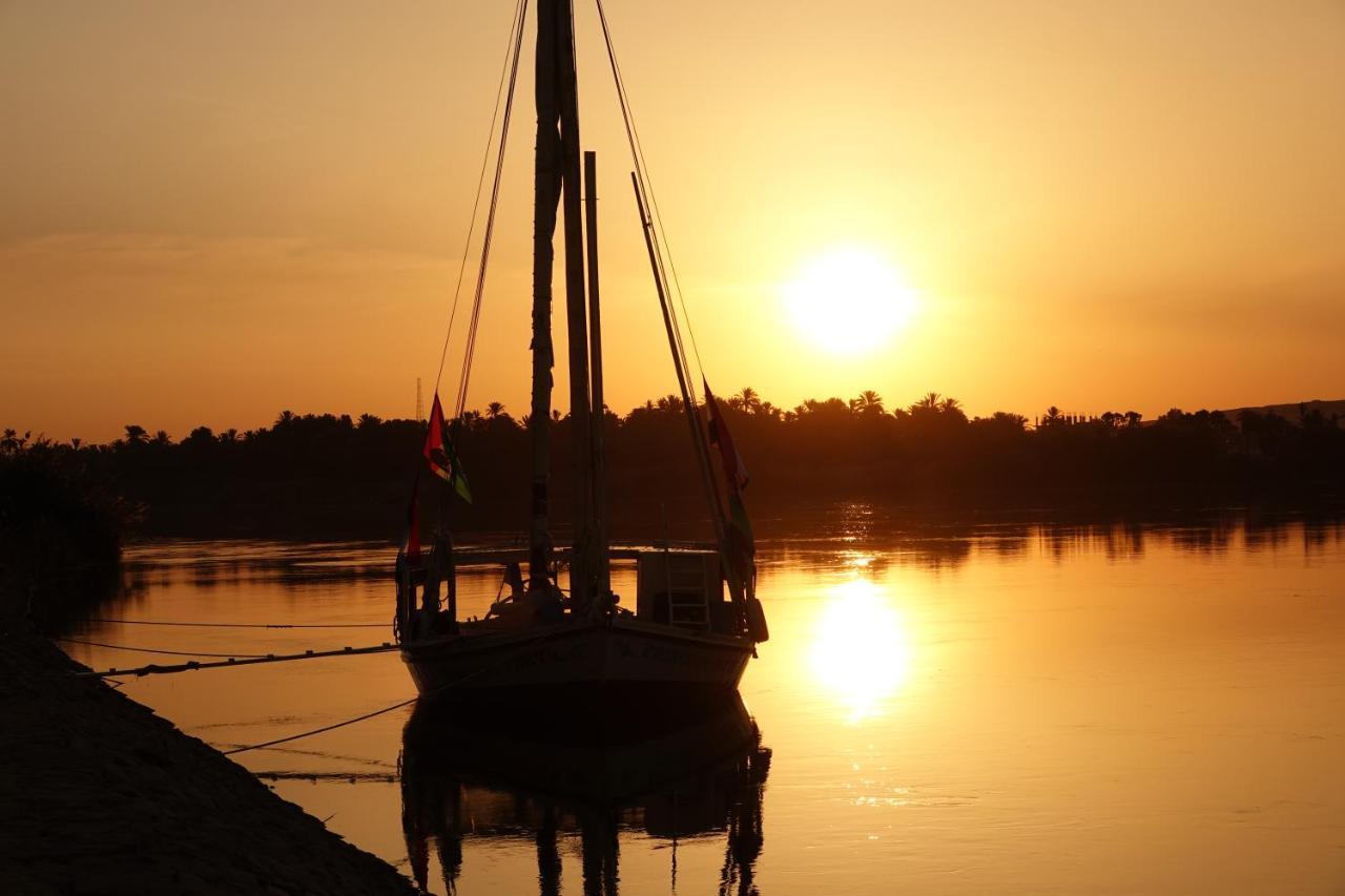 JJ Jamaica Felucca Hotel Assuan Exterior foto