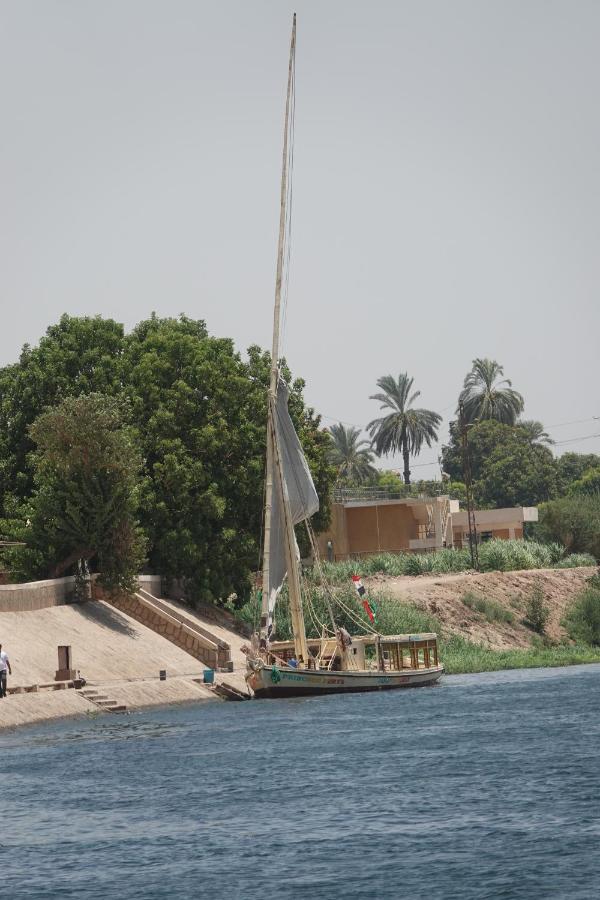 JJ Jamaica Felucca Hotel Assuan Exterior foto