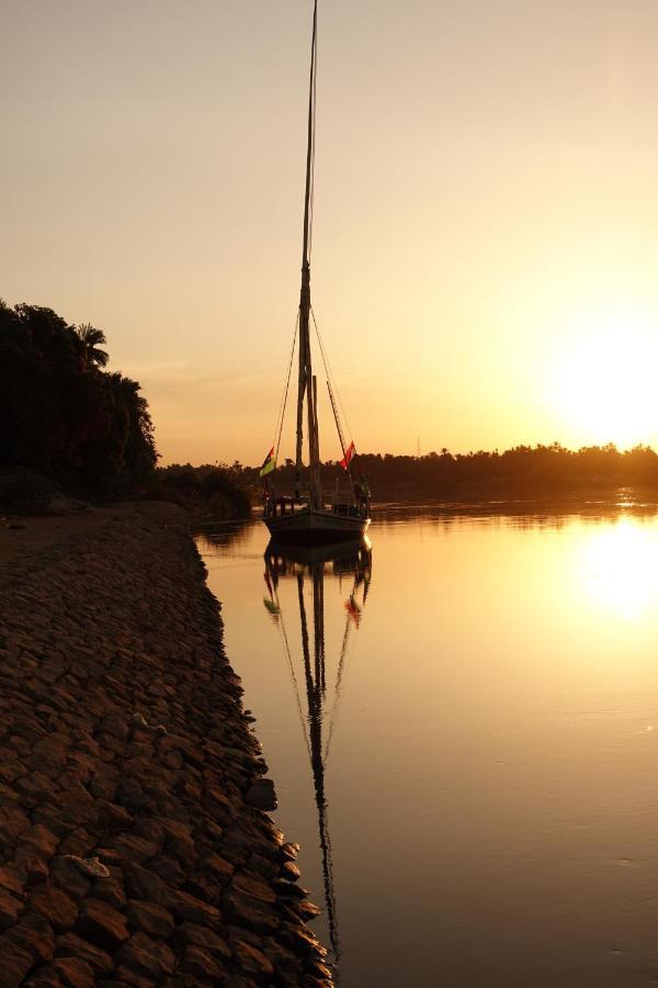JJ Jamaica Felucca Hotel Assuan Exterior foto